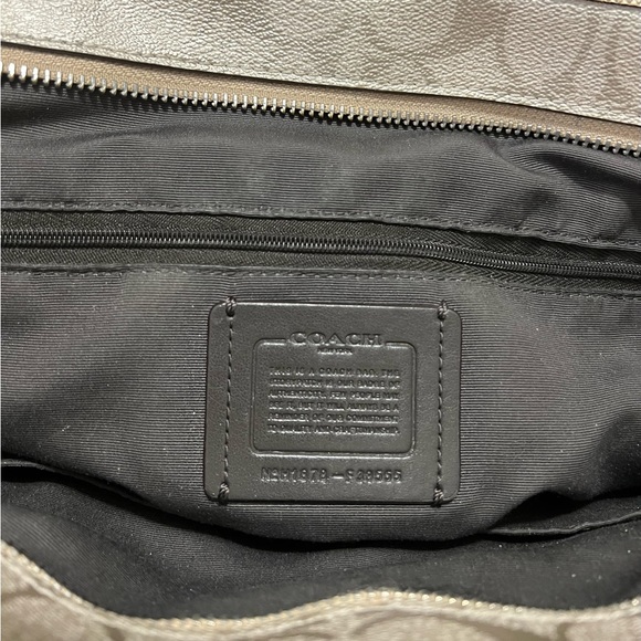 *RARE* Coach City Zip Tote Signature Metallic Gold Platinum Bag. - Picture 12 of 12